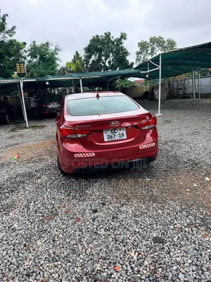 Hyundai Elantra 2015 Red