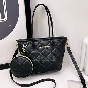 Fashionable Women's Shoulder Bag