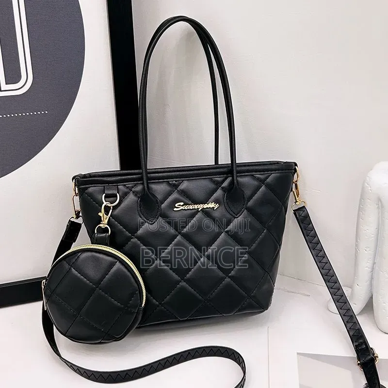 Fashionable Women's Shoulder Bag