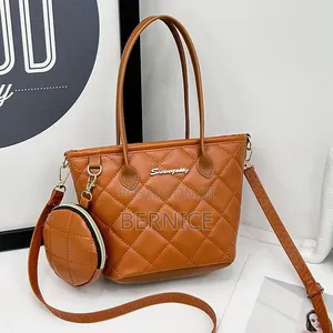 Fashionable Women's Shoulder Bag
