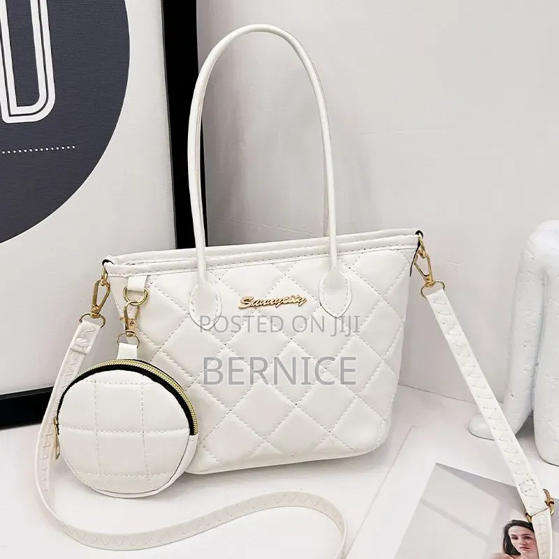 Fashionable Women's Shoulder Bag