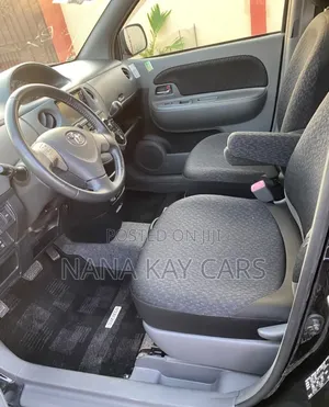 Toyota Sienta 2014 Black