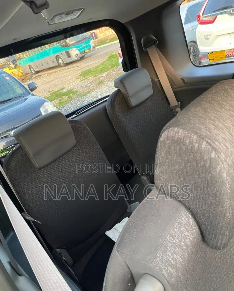 Toyota Sienta 2014 Black