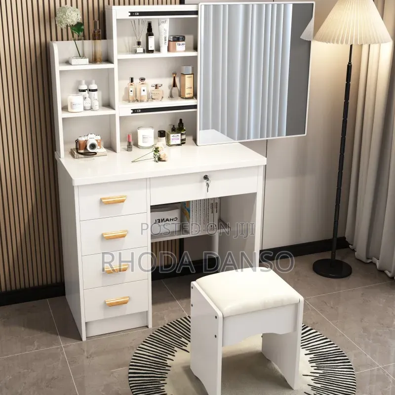 Dressing Mirro