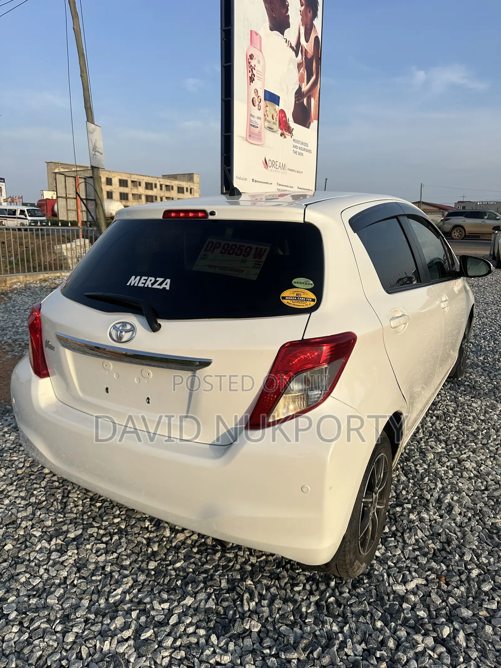 Toyota Vitz 2013 White