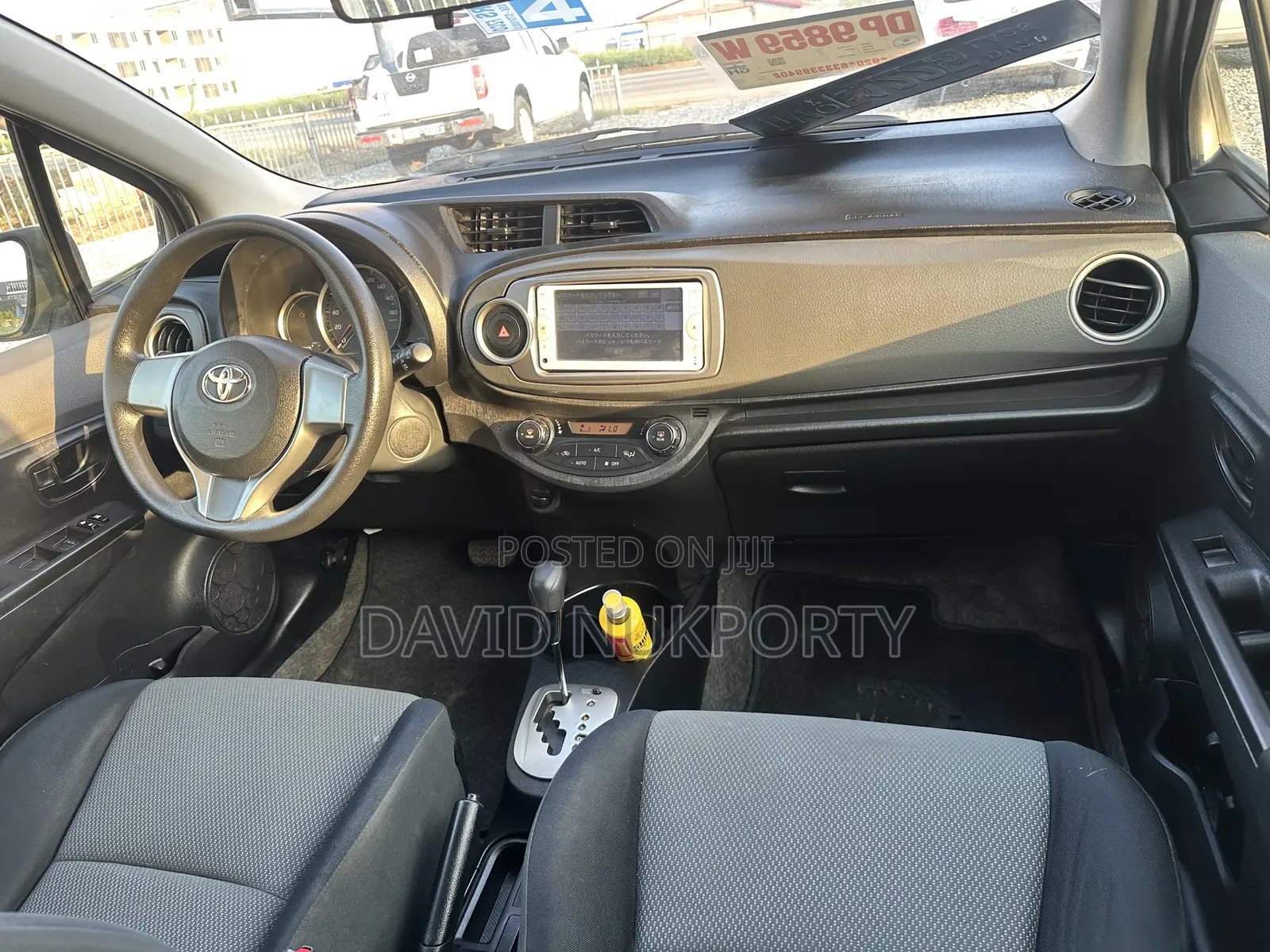 Toyota Vitz 2013 White