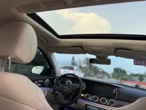 Mercedes-Benz E300 4Matic AWD Sedan (2.0L 4cyl 9A) 2017 Black