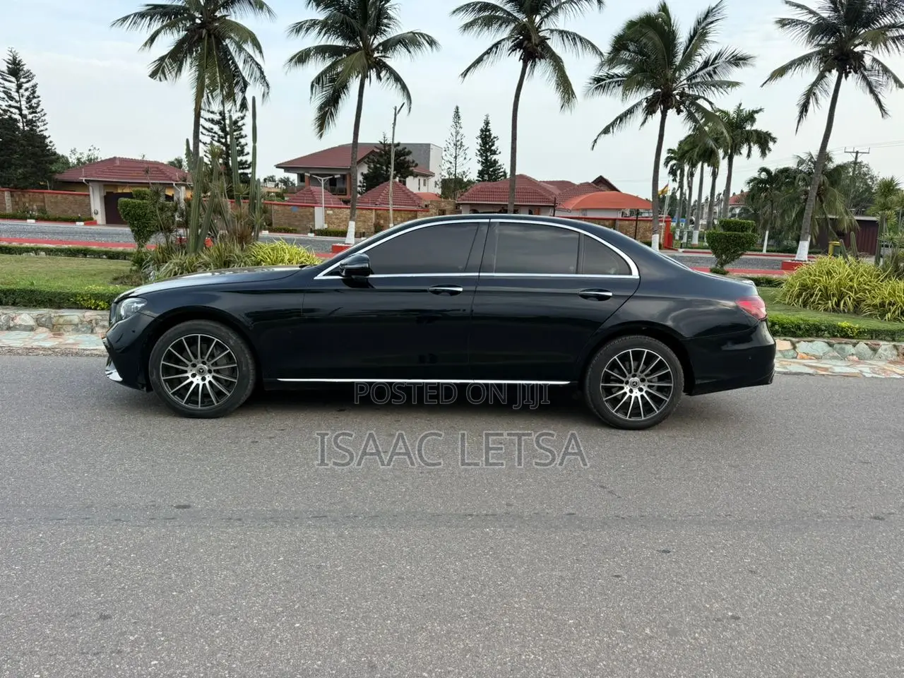 Mercedes-Benz E300 4Matic AWD Sedan (2.0L 4cyl 9A) 2017 Black