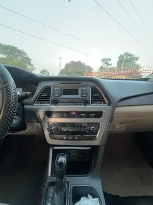 Hyundai Elantra 2017 White