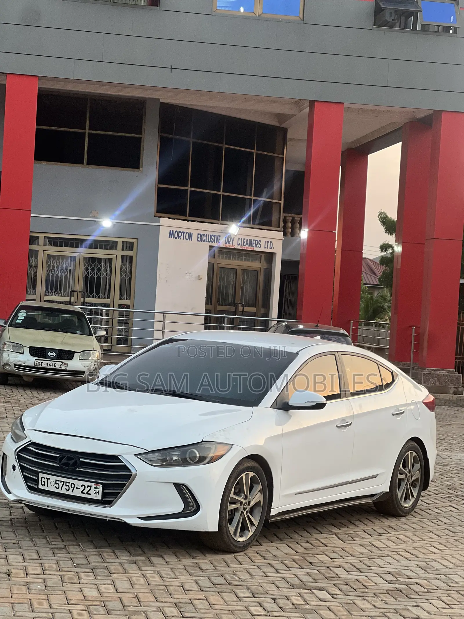Hyundai Elantra 2017 White