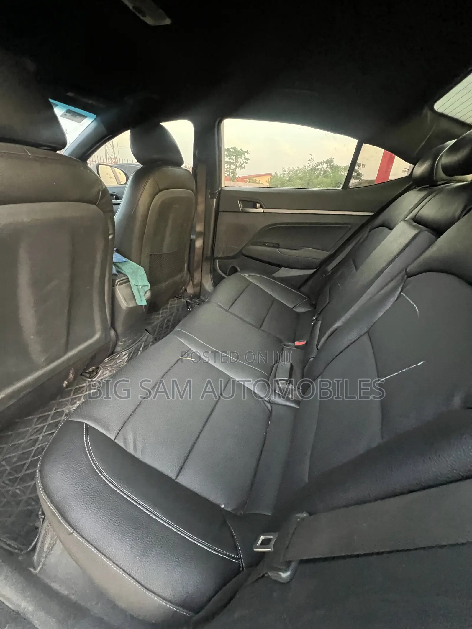 Hyundai Elantra 2017 White