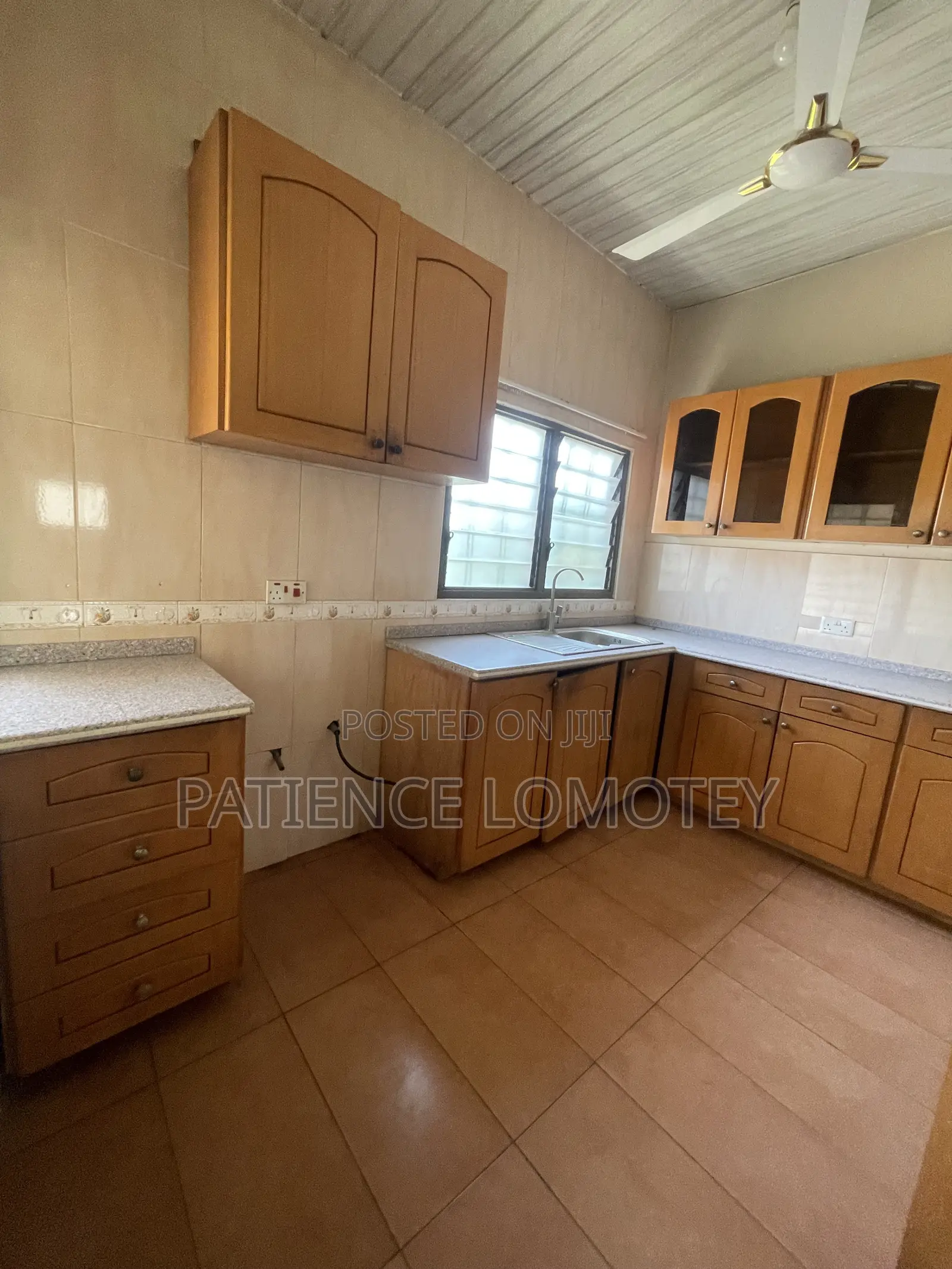 2bdrm House in Boundary Road Area for rent
