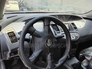 Nissan Primera 1.8 Visia 2008