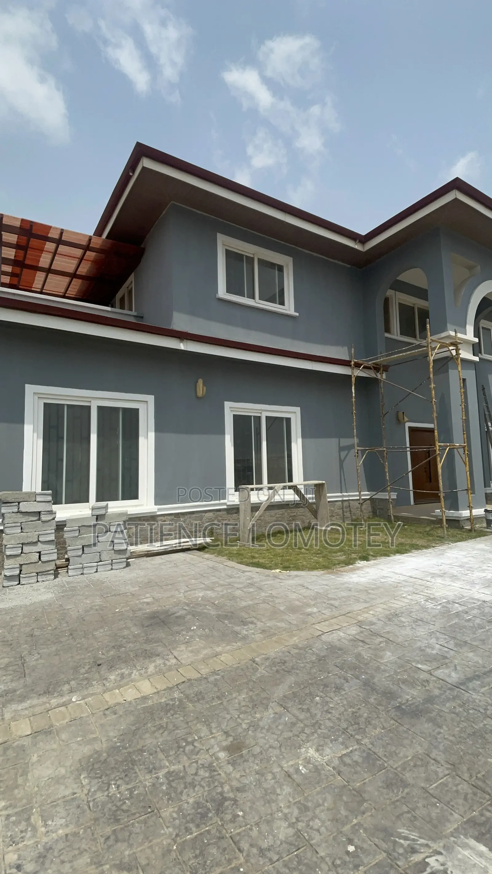 5bdrm Mansion in Trasacco Estates, Community 25 for sale