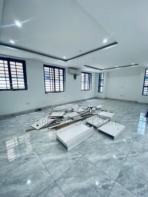 5bdrm Duplex in Adjiringanor, Ability for rent