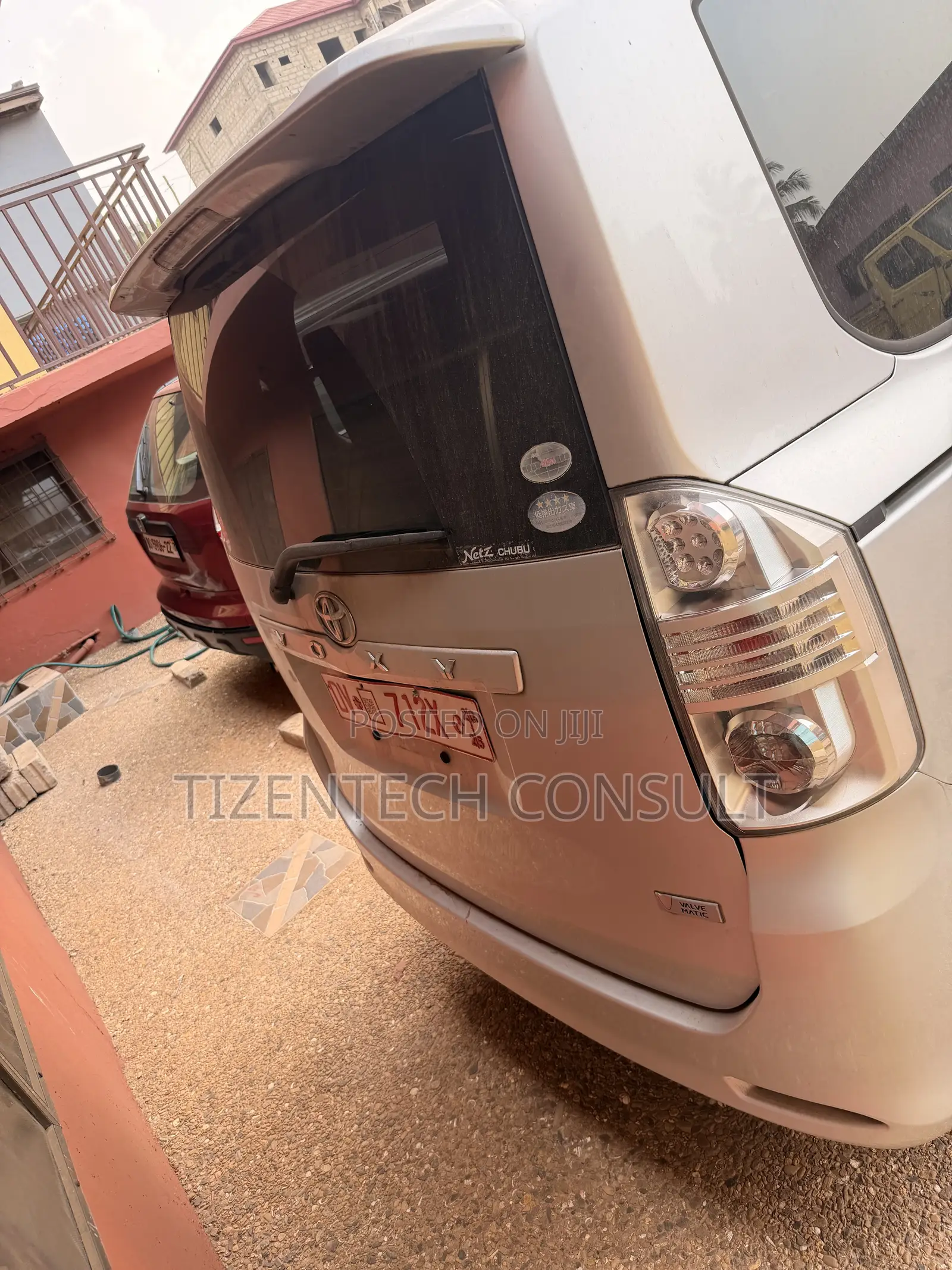 Toyota Voxy 2009 Silver