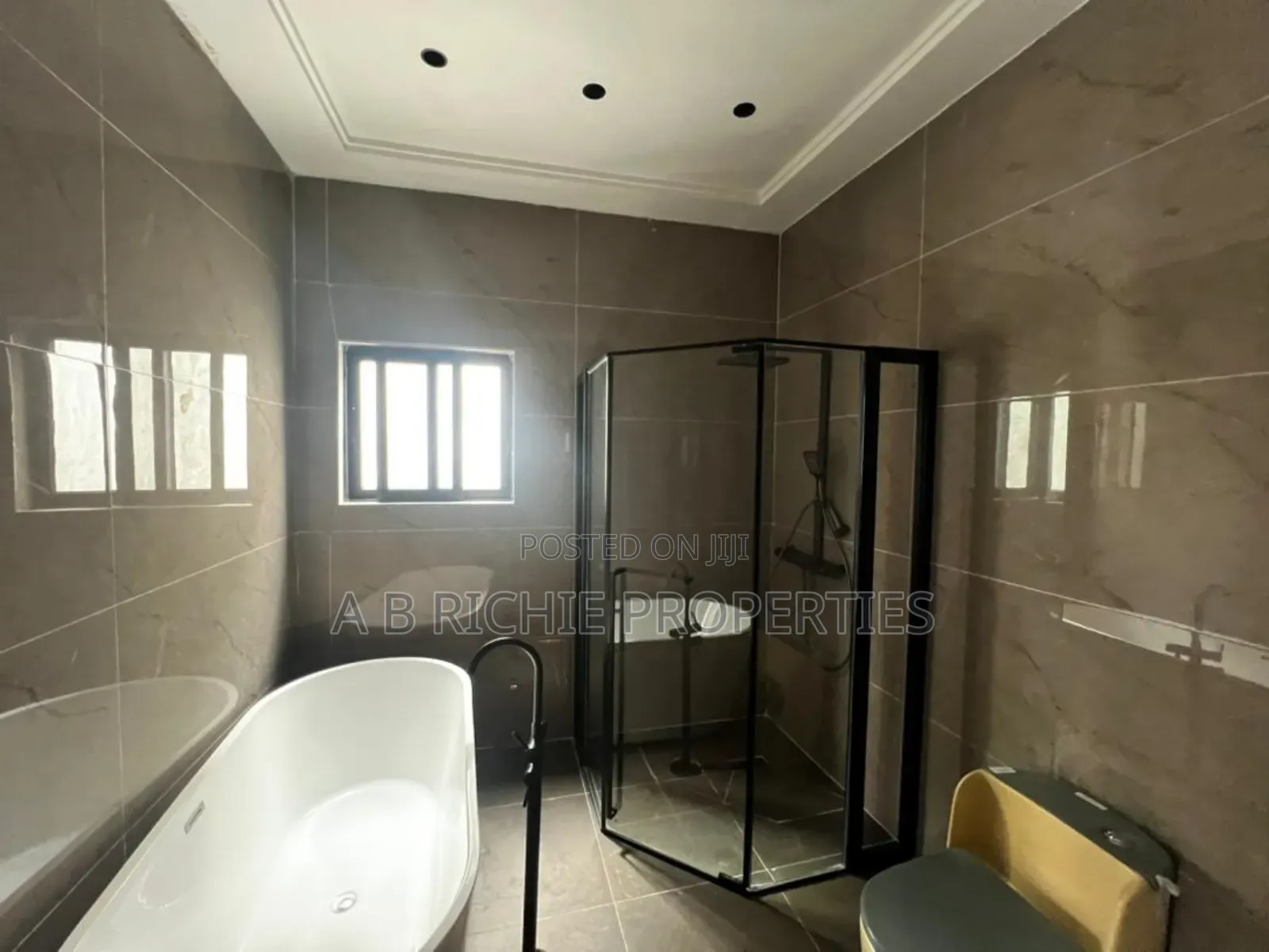 4bdrm House in Ab Richie Properties, Lake Side Estate for sale