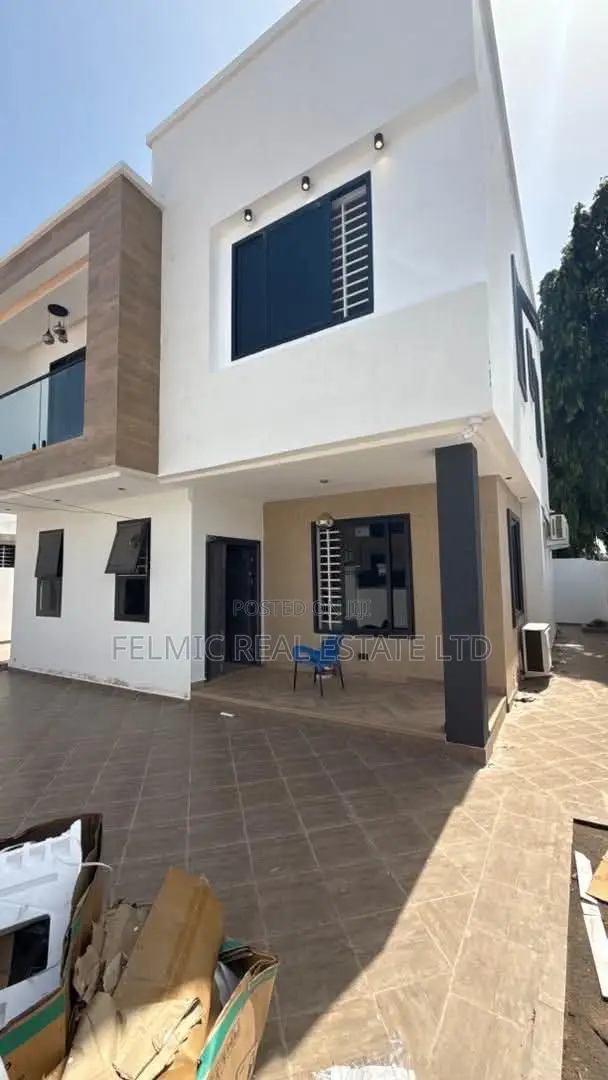 3bdrm Duplex in Felmic Real Estate, Baatsona Total for sale