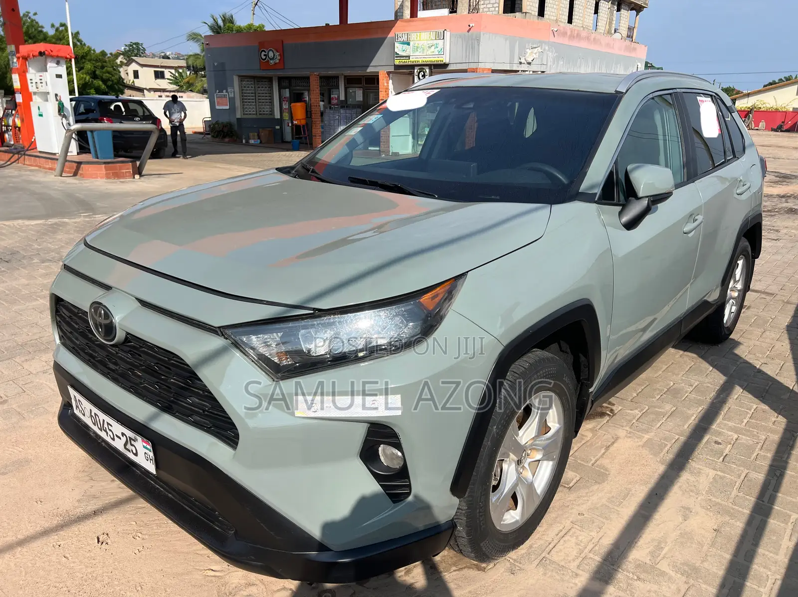 Toyota RAV4 XLE AWD 2020 Gray