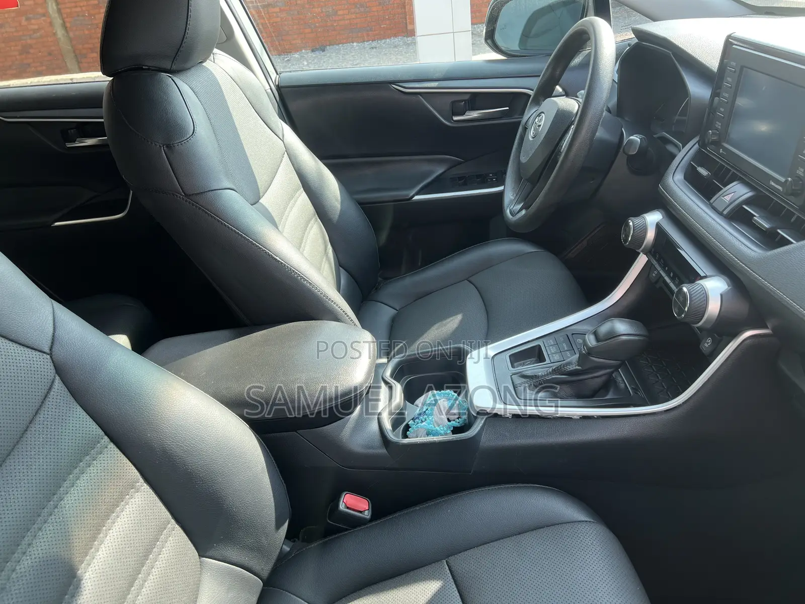 Toyota RAV4 XLE AWD 2020 Gray
