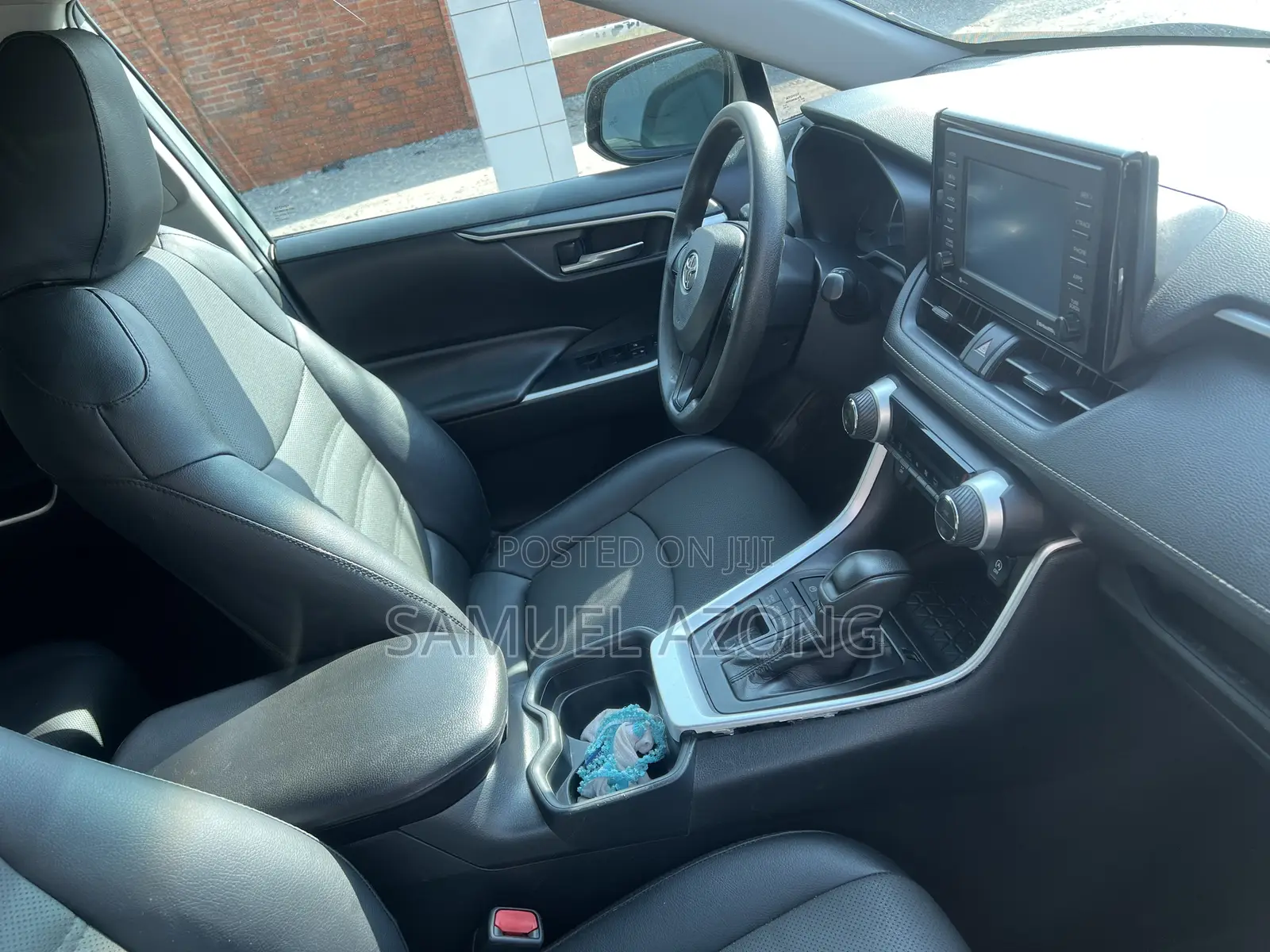 Toyota RAV4 XLE AWD 2020 Gray
