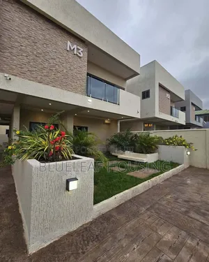 4bdrm House in Lake Side Estate for sale