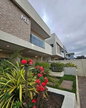 4bdrm House in Lake Side Estate for sale