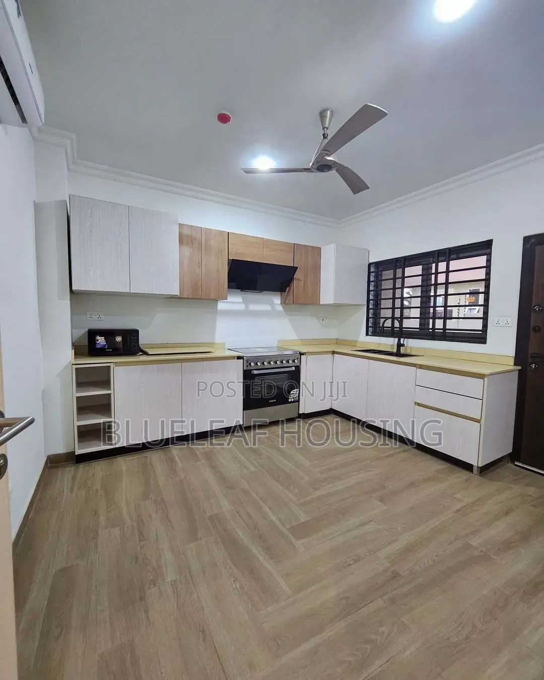 4bdrm House in Lake Side Estate for sale
