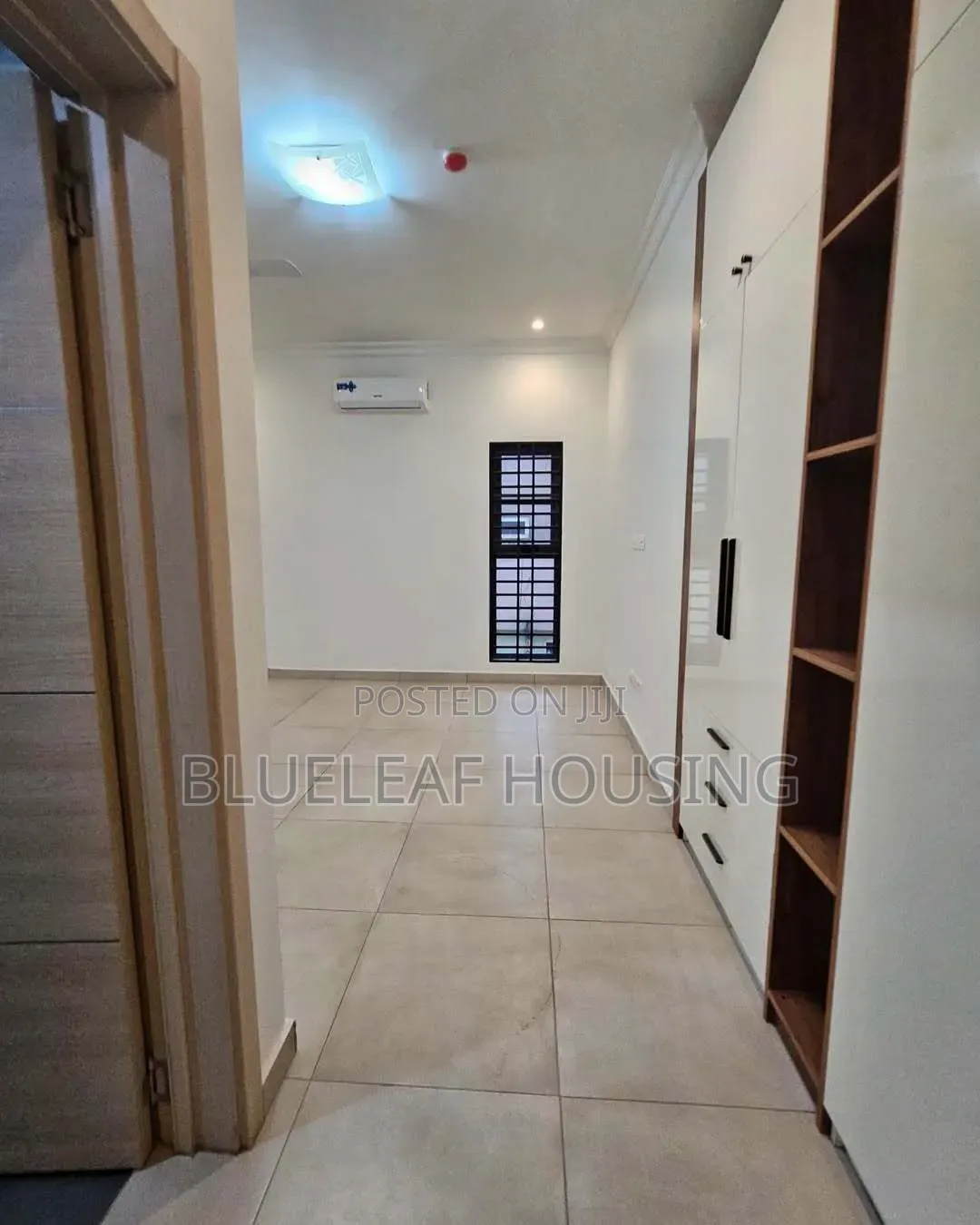 4bdrm House in Lake Side Estate for sale