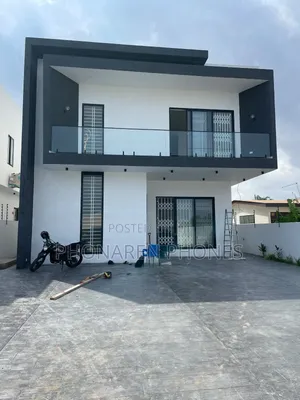 4bdrm House in Sakumono for sale