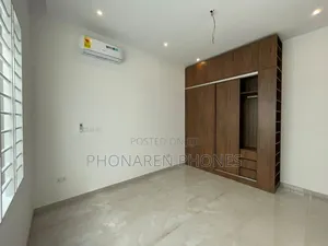 4bdrm House in Sakumono for sale