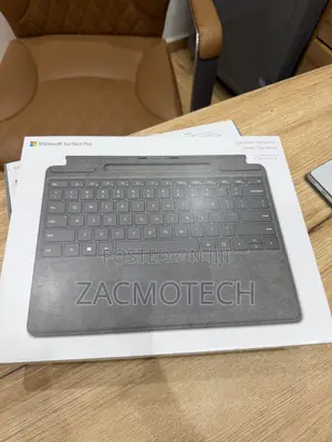 Laptop Microsoft Surface Pro 9 16GB Intel Core i7 SSD 1T