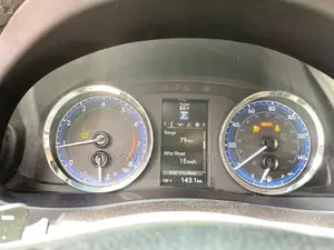 Toyota Corolla SE (1.8L 4cyl 6M) 2019 Gray