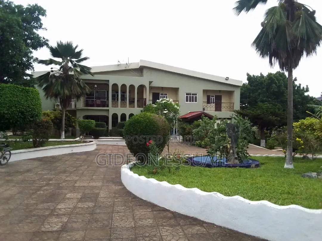 9bdrm Mansion in Gideon Property, Ofankor for sale