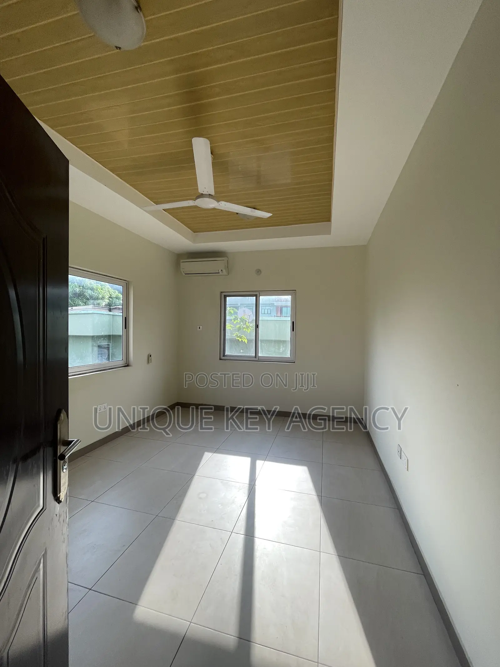 3bdrm Duplex in Unique Key Agency, Achimota for rent