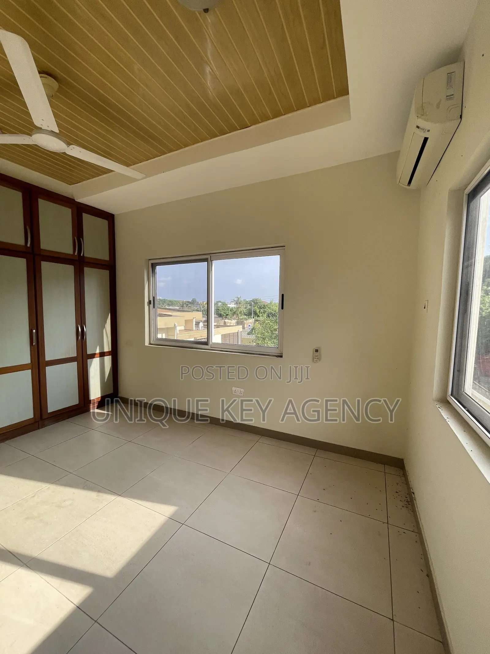 3bdrm Duplex in Unique Key Agency, Achimota for rent