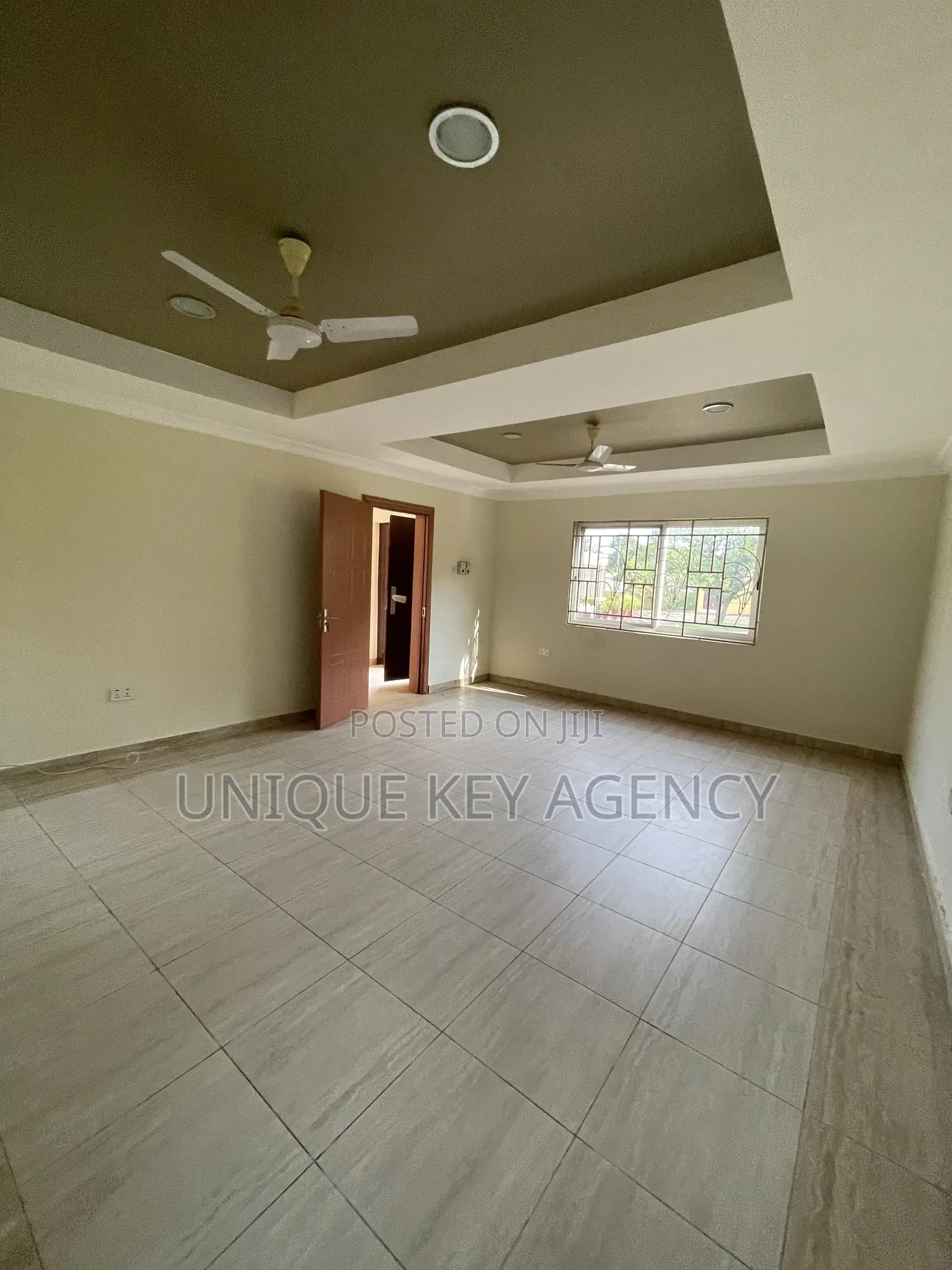 3bdrm Duplex in Unique Key Agency, Achimota for rent