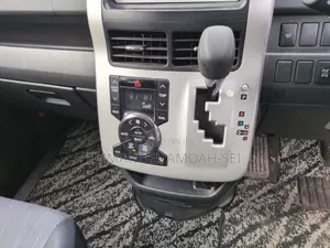 Toyota Voxy 2012 Silver