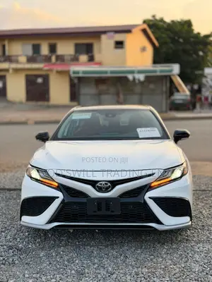 Toyota Camry XSE 2023 White