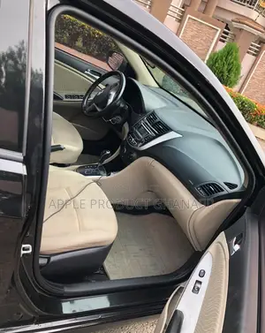 Hyundai Accent SE Sedan 2016 Black