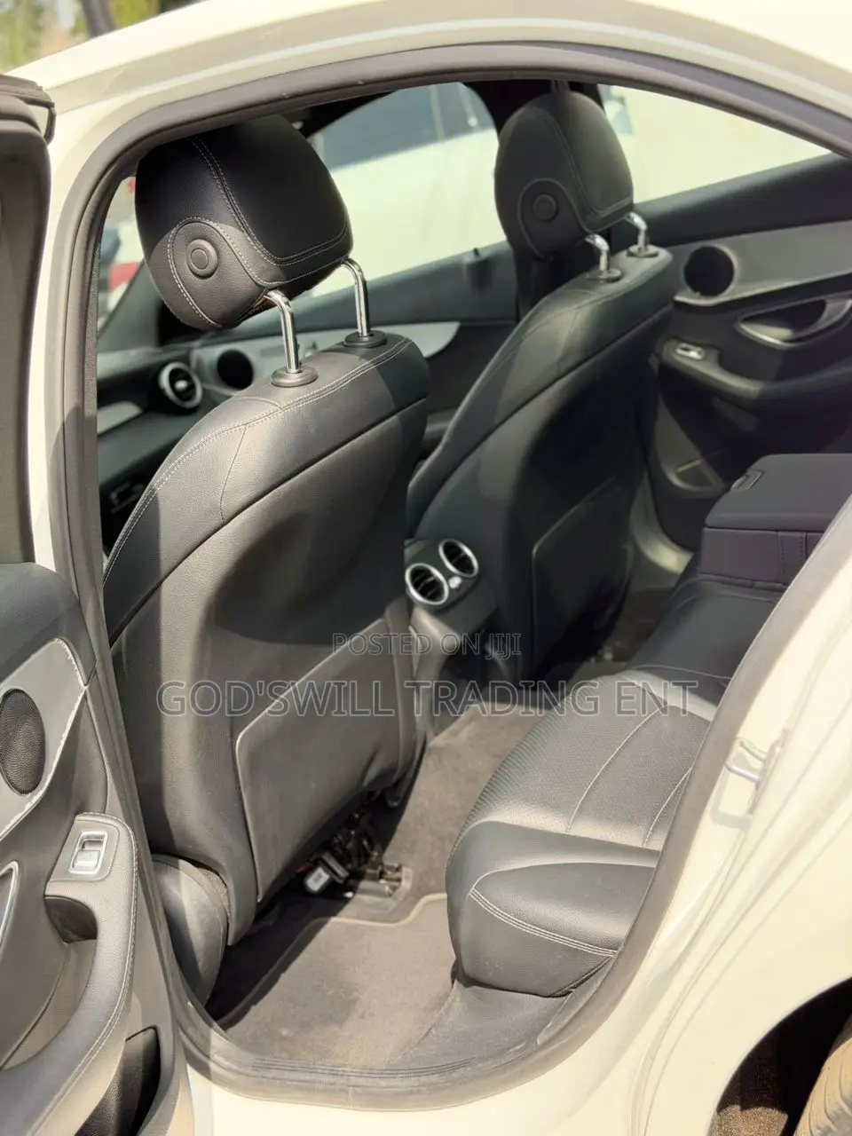 Mercedes-Benz C300 Base 4Matic Sedan AWD (2.0L 4cyl 7A) 2017 White