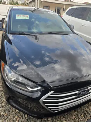 Hyundai Elantra Limited Sedan FWD (2.0L 4cyl 6A) 2017 Black