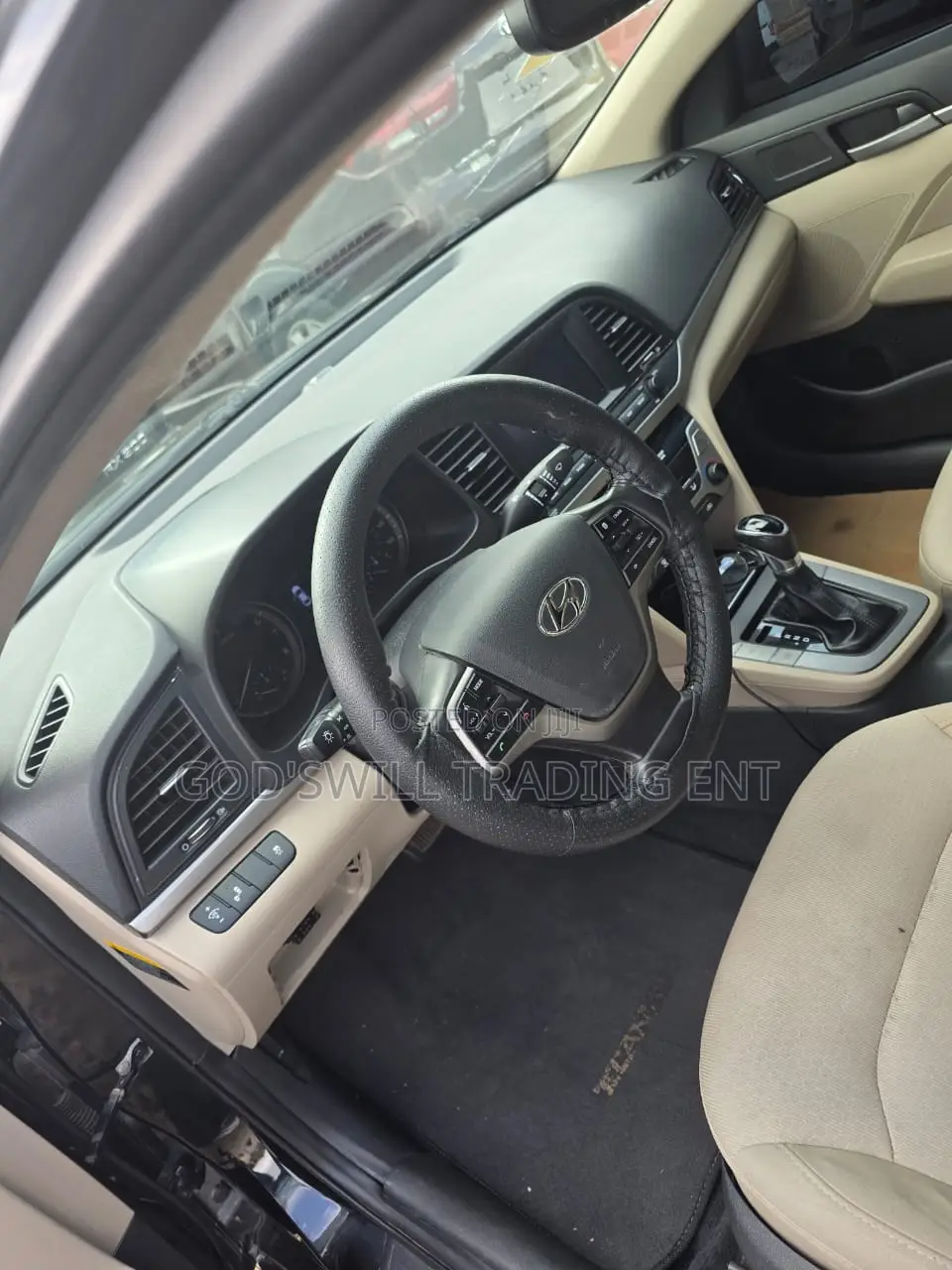 Hyundai Elantra Limited Sedan FWD (2.0L 4cyl 6A) 2017 Black