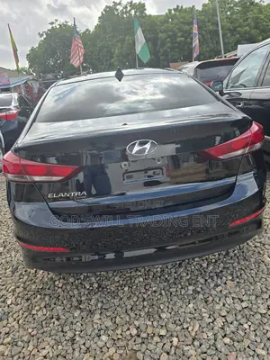 Hyundai Elantra Limited Sedan FWD (2.0L 4cyl 6A) 2017 Black