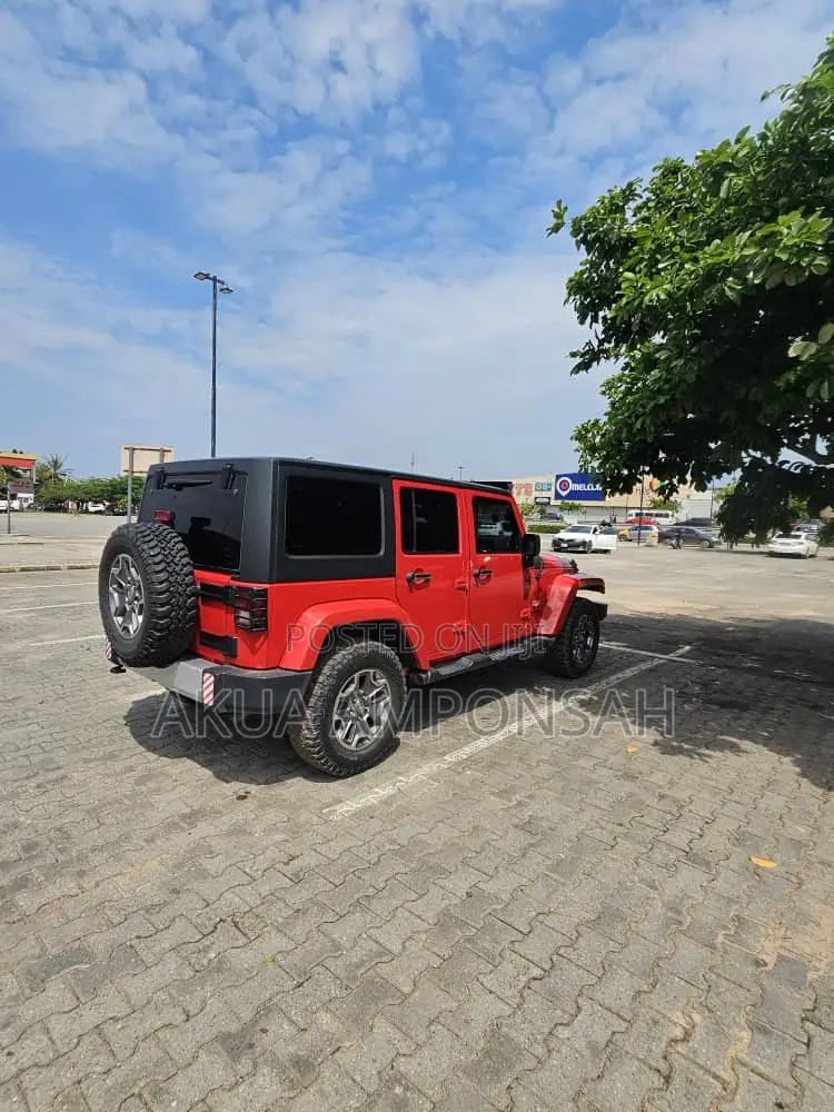 Jeep Wrangler Unlimited Sport 4dr SUV 4WD (3.6L 6cyl 6M) 2014 Red