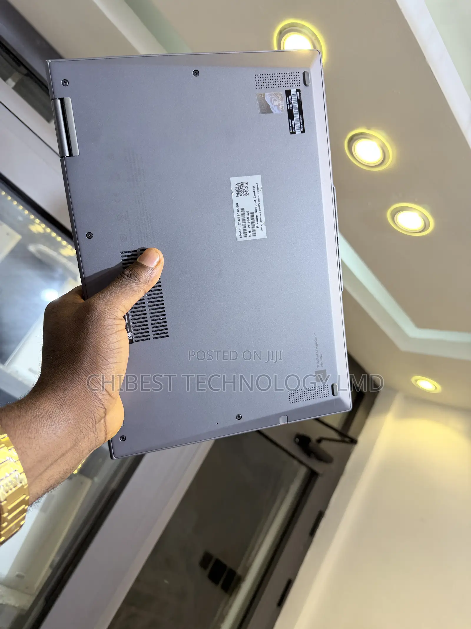 Laptop Lenovo ThinkPad X1 Yoga Gen 8 16GB Intel Core i7 SSD 512GB