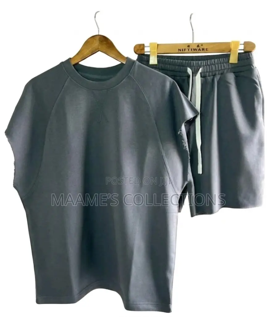 Men’S Armless/ Sleeveless Top and Down