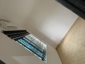 1bdrm Apartment in Sharp Curve for rent