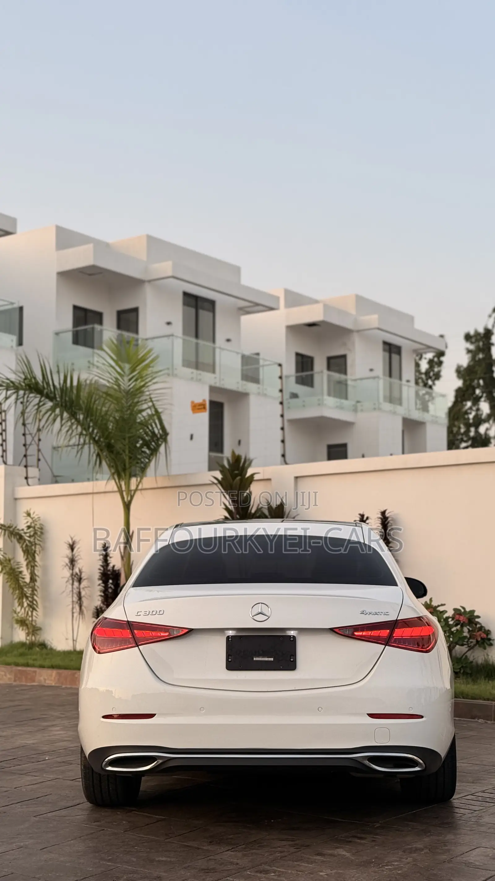 Mercedes-Benz C300 2024 White