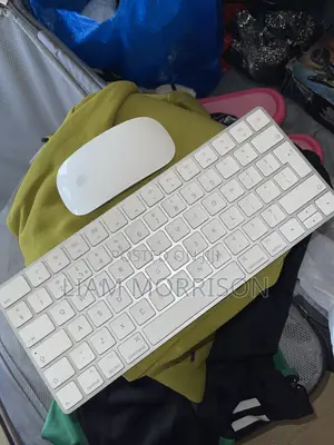 Apple Keyboard and Mouse Wireless